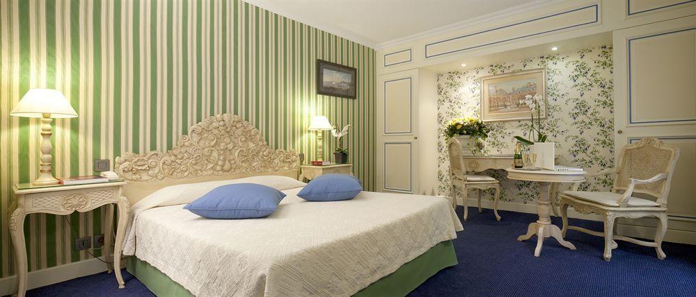 Hotel Beaubourg ปารีส ภายนอก รูปภาพ