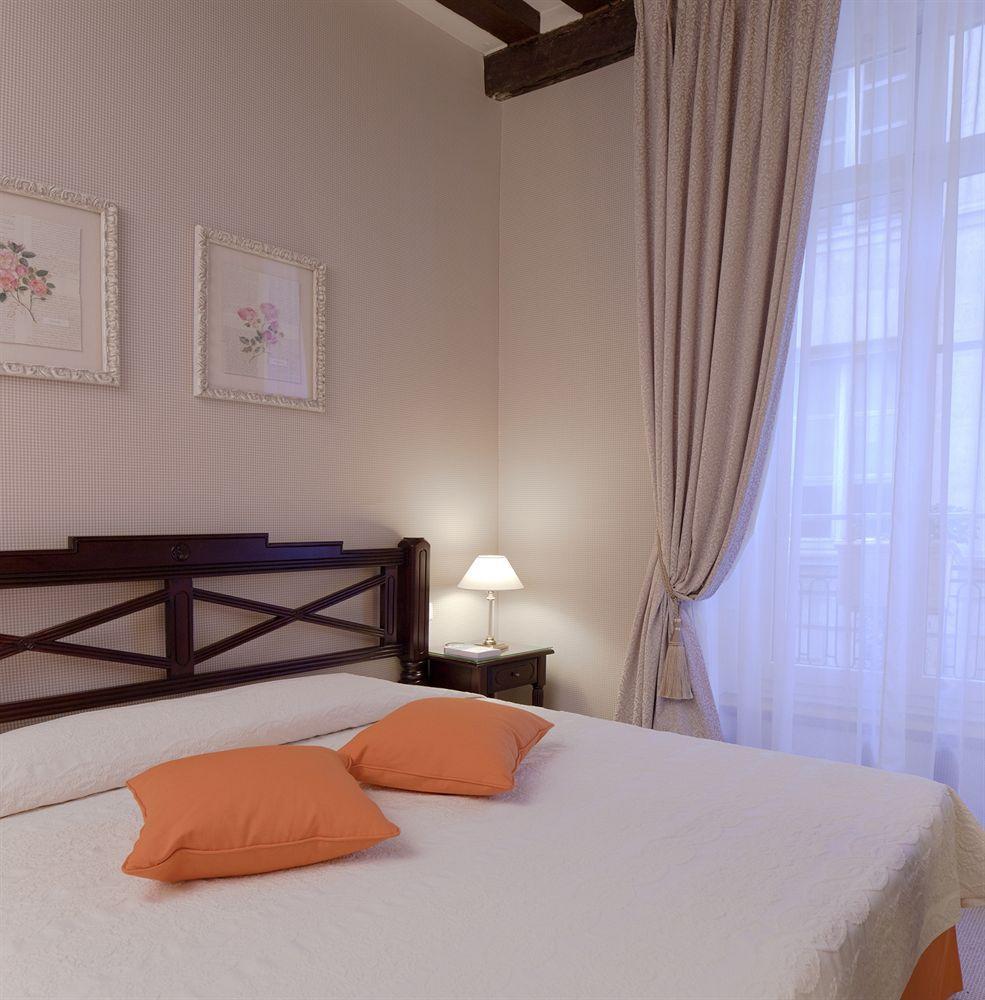 Hotel Beaubourg ปารีส ภายนอก รูปภาพ