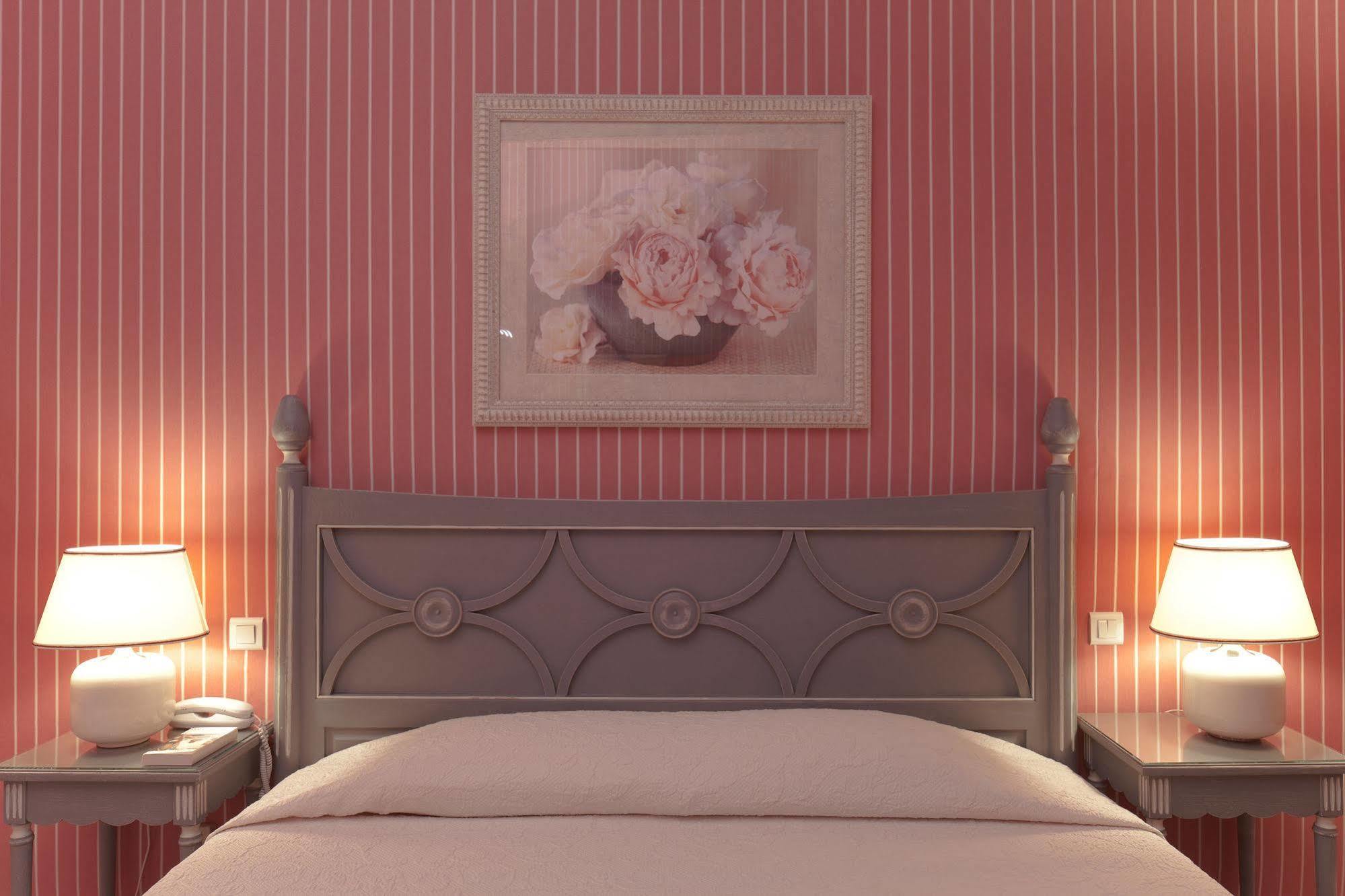 Hotel Beaubourg ปารีส ภายนอก รูปภาพ